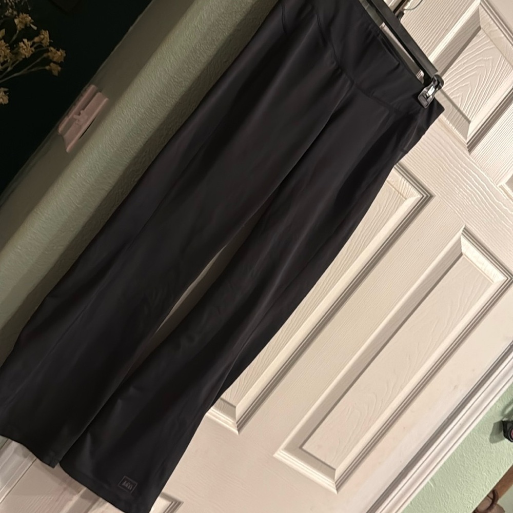 REÍ small petite pants guc